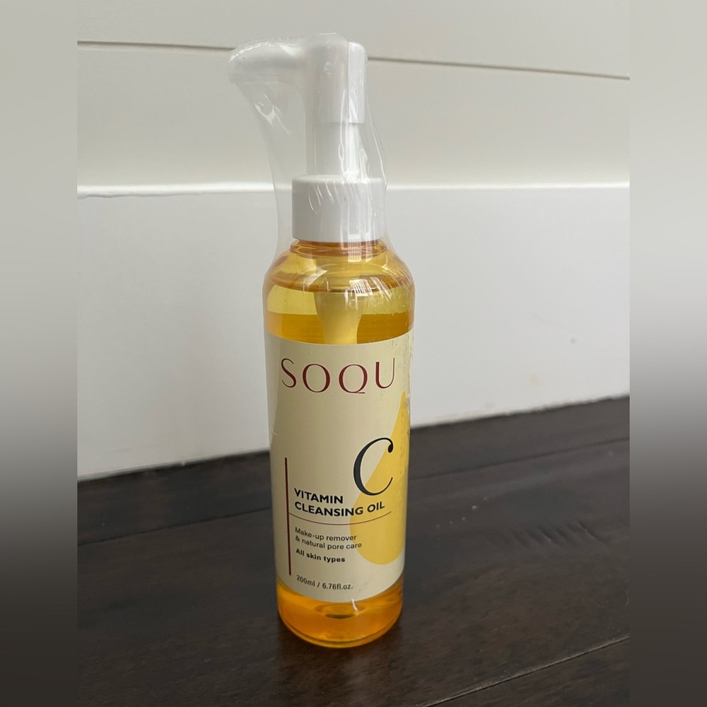 SOQU Vitamin C Cleansing Oil 6.76 fl oz- Make-Up Remover & Natural Pore Care
